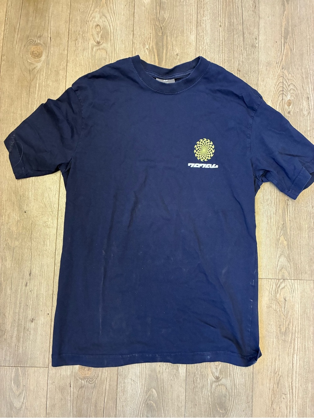 H&M Navy Short Sleeve Crewneck Tee with Yellow Graphic Men’s Small